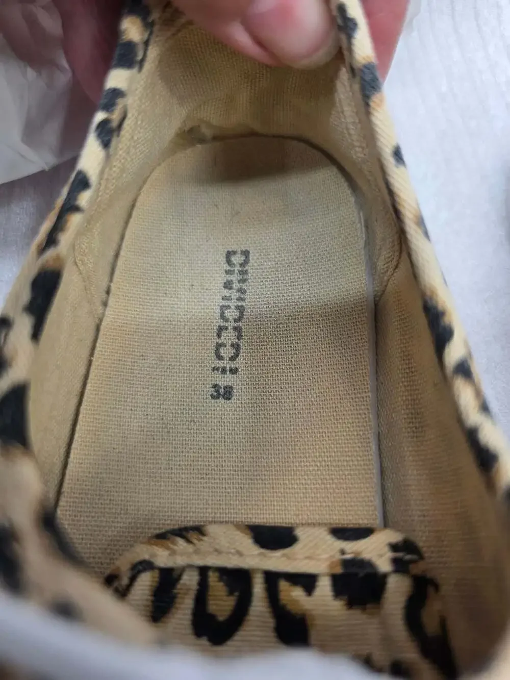 Divided H&M Leopard Print Canvas Lace-Up Sneakers